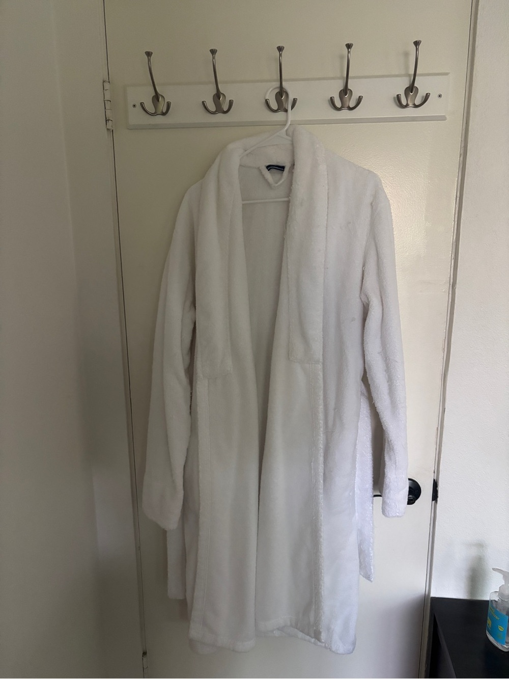 Brooklinen White Plush Shawl Robe